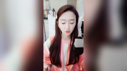 登月团丶离去发布了一个斗鱼视频2019-11-13