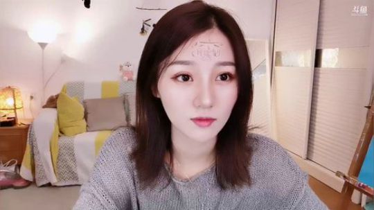 做个安静的画者 2019-11-12 23点场