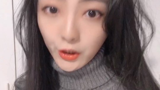 赛娜已正式逃脱，我们都可以玩卢锡安的LP啦，可是卢锡安的帽子
