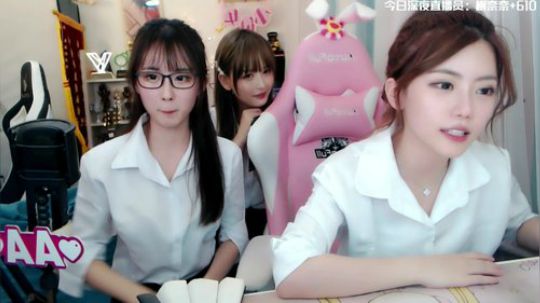 一条猪兒虫OvO发布了一个斗鱼视频2019-11-13