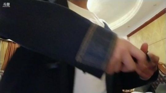 我在斗鱼看尧顺宇直播户外