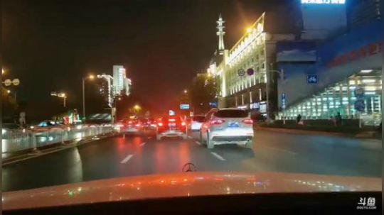 郑州好冷！ 2019-11-18 19点场