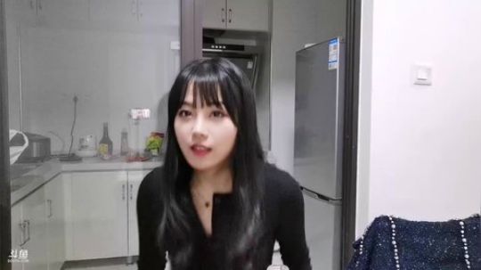 悉悉好美我爱了发布了一个斗鱼视频2019-11-18