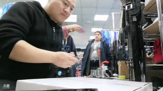 周一新的开始，尬聊走起。 2019-11-18 14点场