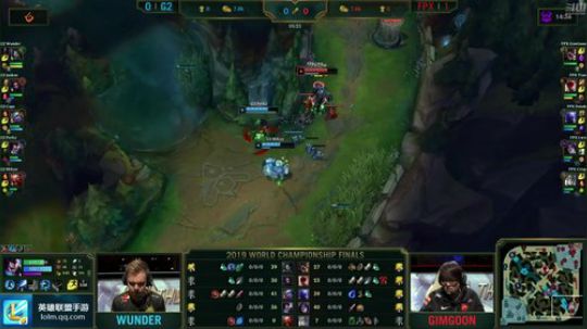 我在斗鱼看英雄联盟赛事直播英雄联盟