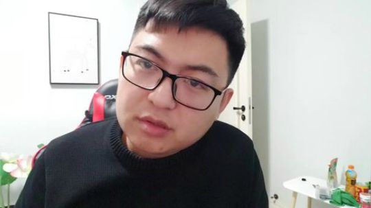 我在斗鱼看火力堂主直播户外