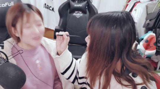 两个甜心？？