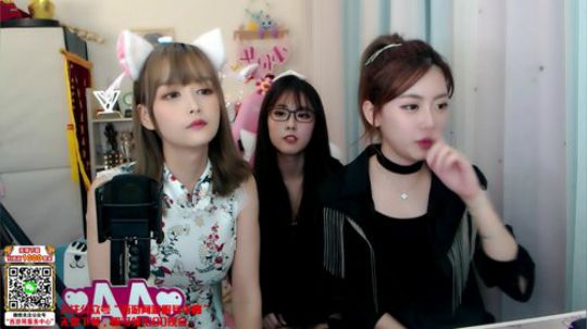 菜菜的瓜皮帽发布了一个斗鱼视频2019-11-21