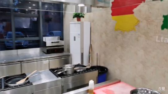 悉悉好美我爱了发布了一个斗鱼视频2019-11-23