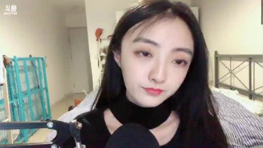 雨薇：深夜手机聊会 2019-11-24 04点场