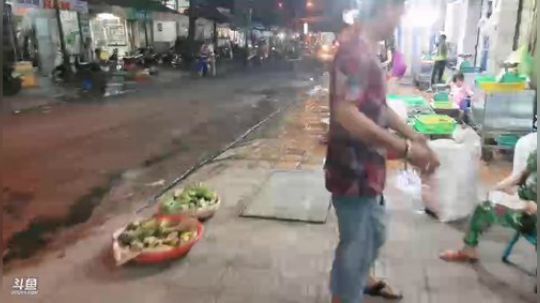 《睿智兄弟》闯越南湄公河水上市场 2019-11-24 18点场