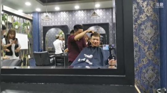 《睿智兄弟》闯越南湄公河水上市场 2019-11-24 14点场