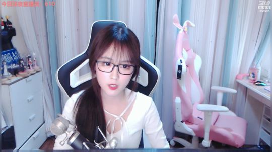 圆园团团发布了一个斗鱼视频2019-11-25