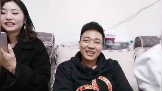 寒冷的天温暖的心 2019-11-26 00点场