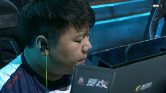 August丶21th发布了一个斗鱼视频2019-11-26