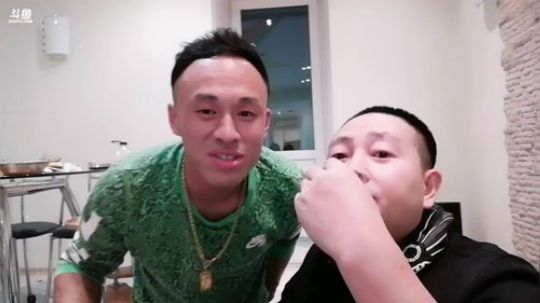 感恩直播间所有好朋友们。 2019-11-28 01点场