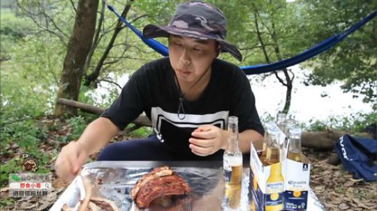 August丶21th发布了一个斗鱼视频2019-11-28
