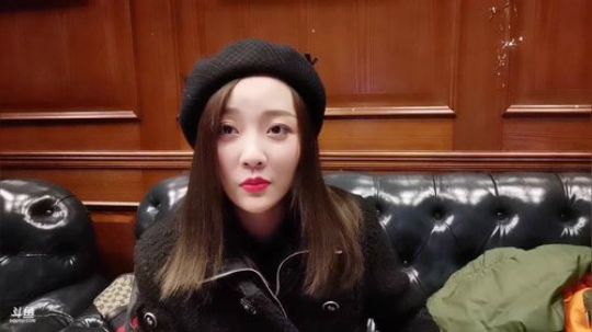 悉悉好美我爱了发布了一个斗鱼视频2019-11-28