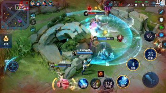 我在斗鱼看林蒙m直播王者荣耀