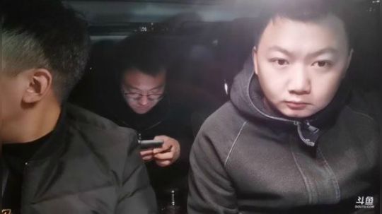 寒冷的天温暖的心 2019-11-28 18点场