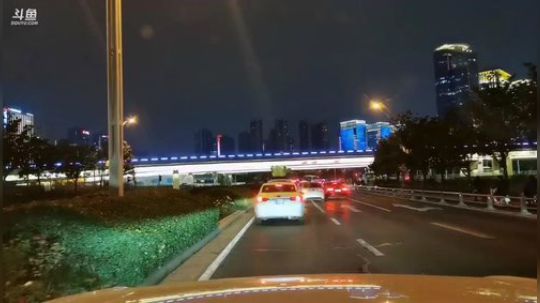 寒冷的天温暖的心 2019-11-29 18点场