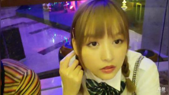 菜菜的瓜皮帽发布了一个斗鱼视频2019-12-01