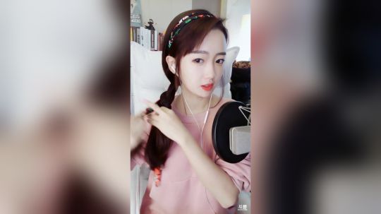登月团丶离去发布了一个斗鱼视频2019-12-02