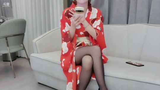 阿华丨Awa丶发布了一个斗鱼视频2019-12-02