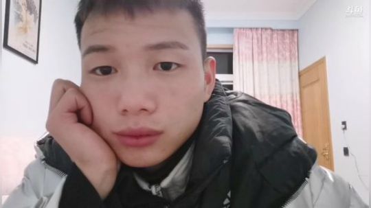 《睿智兄弟》10,开播 2019-12-02 00点场