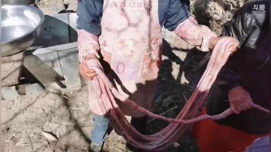 《睿智兄弟》阿坝州云端餐厅。 2019-12-02 12点场