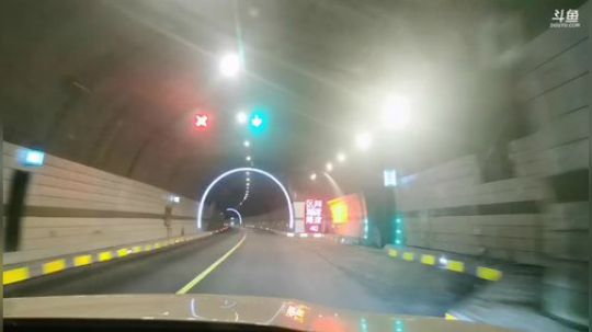 《睿智兄弟》阿坝州云端餐厅。 2019-12-03 19点场