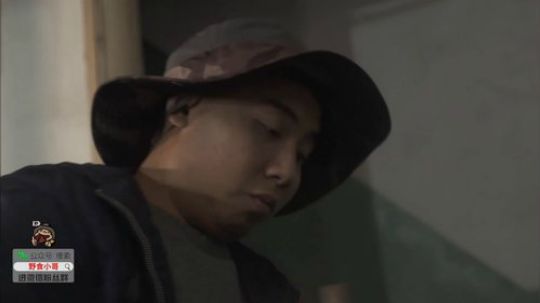 我在斗鱼看野食小哥直播美食