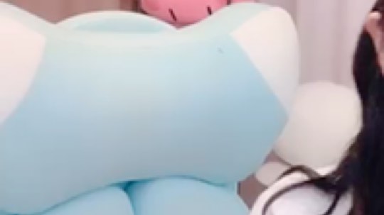小肉球阿发布了一个斗鱼视频2019-12-04