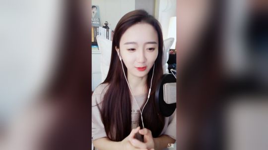 登月团丶离去发布了一个斗鱼视频2019-12-04
