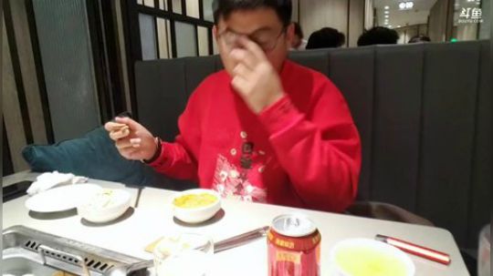 我在斗鱼看火力堂主直播户外