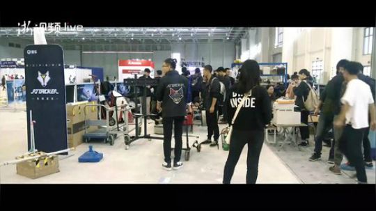 风驰电掣！这些大学生会造车能赛车 2019-12-05 12点场
