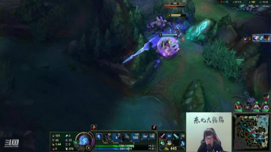 我在斗鱼看东北大鹌鹑直播英雄联盟