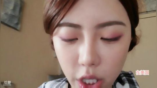 菜菜的瓜皮帽发布了一个斗鱼视频2019-12-09