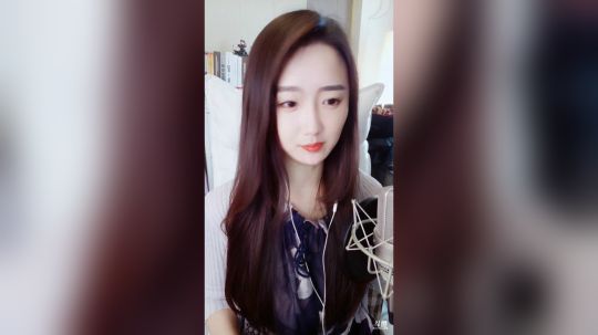 登月团丶离去发布了一个斗鱼视频2019-12-09