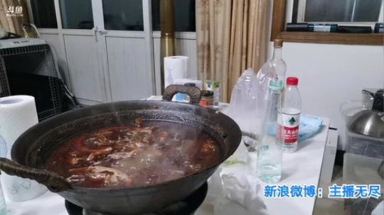 我在斗鱼看无尽无尽的无尽直播美食