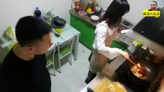 《厨房大乱逗》❤第一期 2019-12-10 20点场