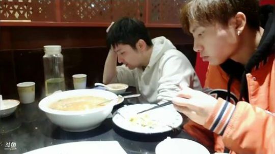 August丶21th发布了一个斗鱼视频2019-12-10