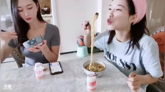 肖淑洁生命中的光和盐发布了一个斗鱼视频2019-12-11