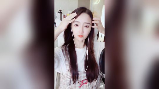 登月团丶离去发布了一个斗鱼视频2019-12-14