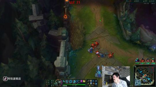 菜菜的瓜皮帽发布了一个斗鱼视频2019-12-14