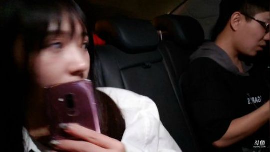 一帮颜值主播户外乱逛 2019-12-13 18点场