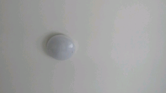 楼上尼玛在拆房子吧，这我哪敢直播啊，算了，先吃饭再说吧