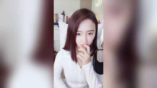 阿华丨Awa丶发布了一个斗鱼视频2019-12-17