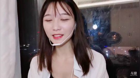 风吹过的痕迹丶发布了一个斗鱼视频2019-12-17
