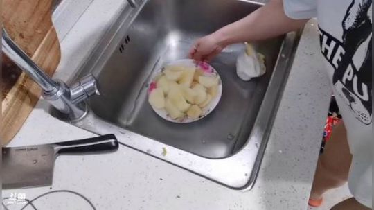 肖淑洁生命中的光和盐发布了一个斗鱼视频2019-12-19